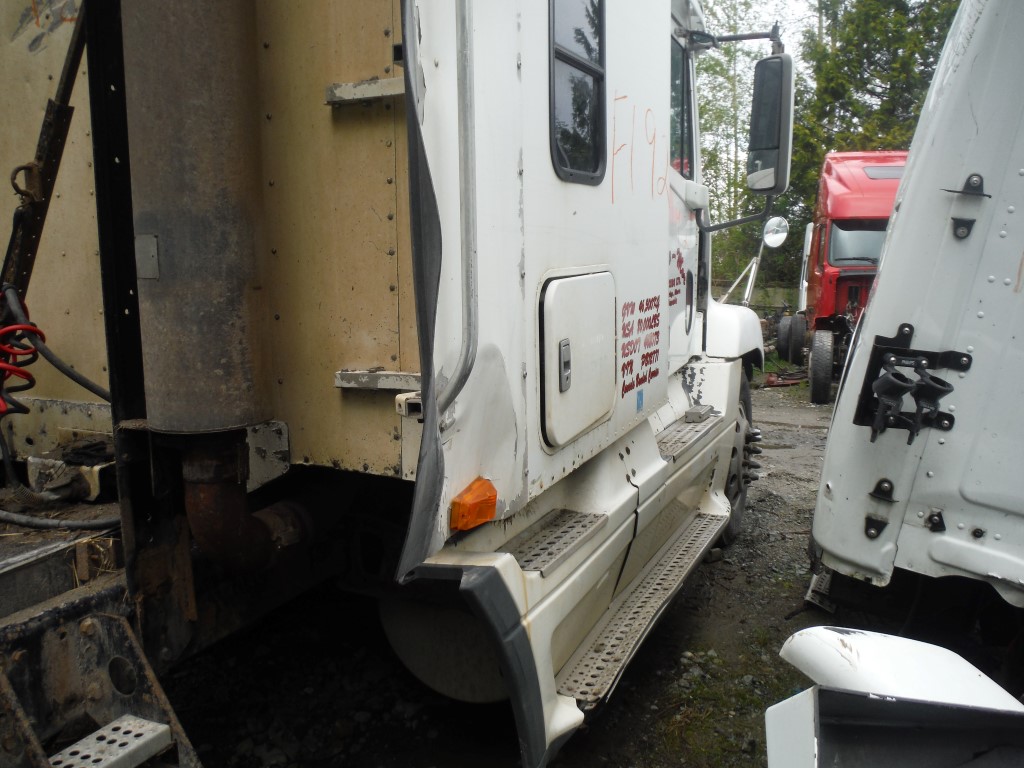 F192 - 1999 Freightliner Century | Payless Truck Parts