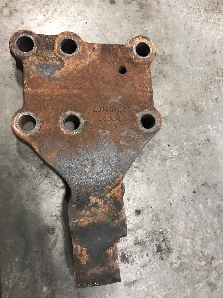 Cummins Engine Mounts | Payless Truck Parts