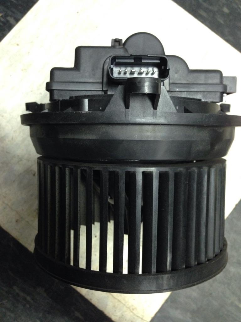 2010 Freightliner Cascadia Blower Motor (HVAC) Payless Truck Parts