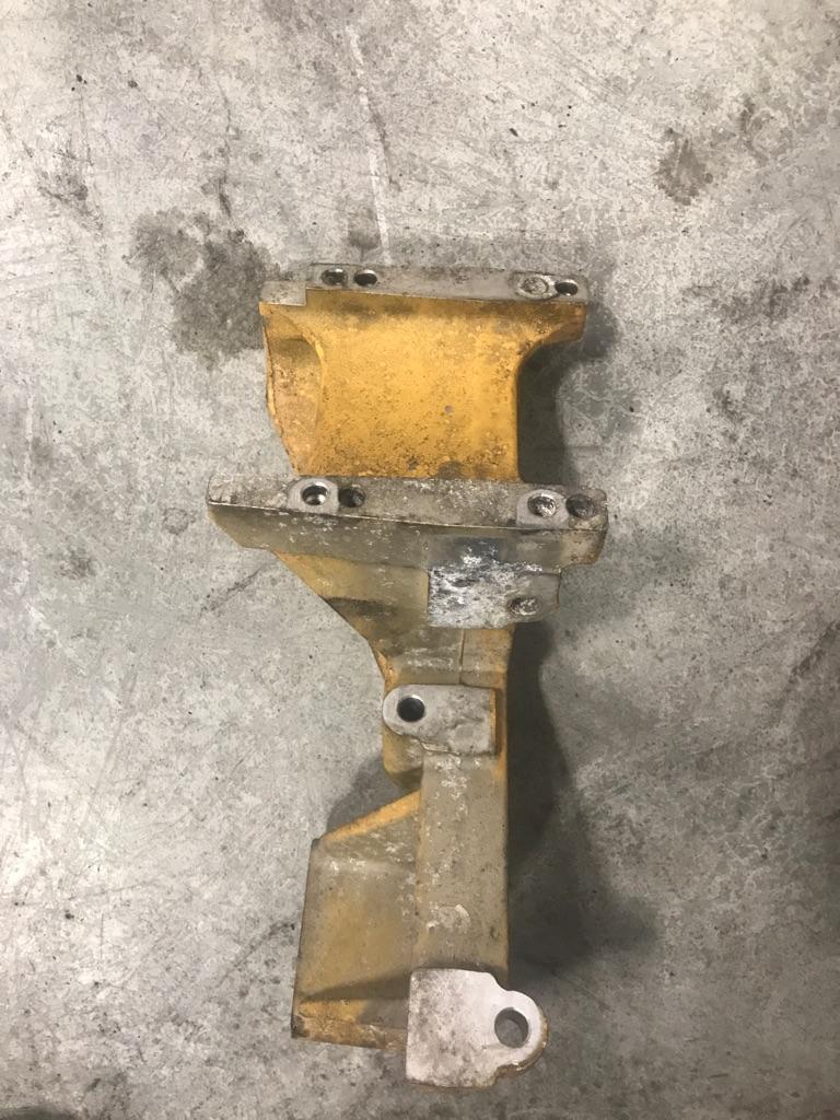 Cat Brackets, Misc. | Payless Truck Parts