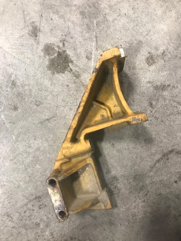 Cat Brackets, Misc. | Payless Truck Parts