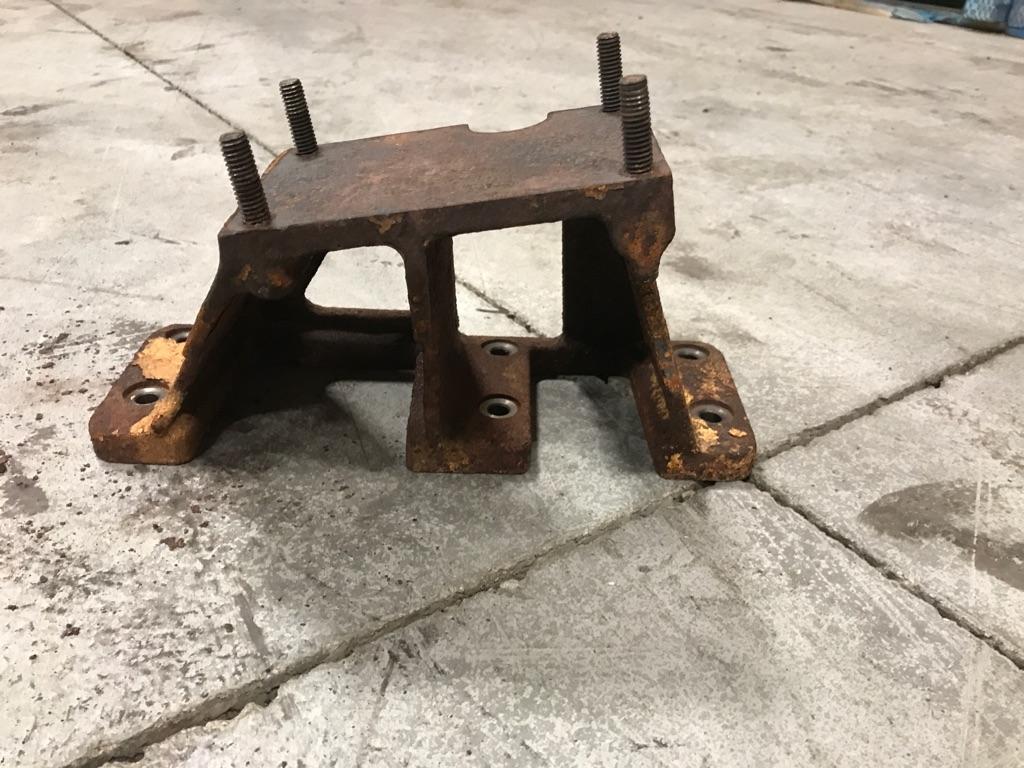 Cat Brackets, Misc. | Payless Truck Parts