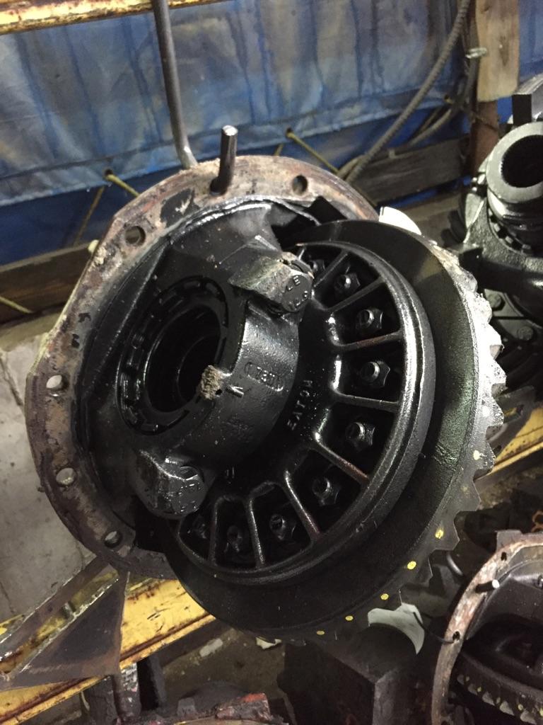 Eaton RD404 Differential Assembly (Rear, Rear) | Payless Truck Parts