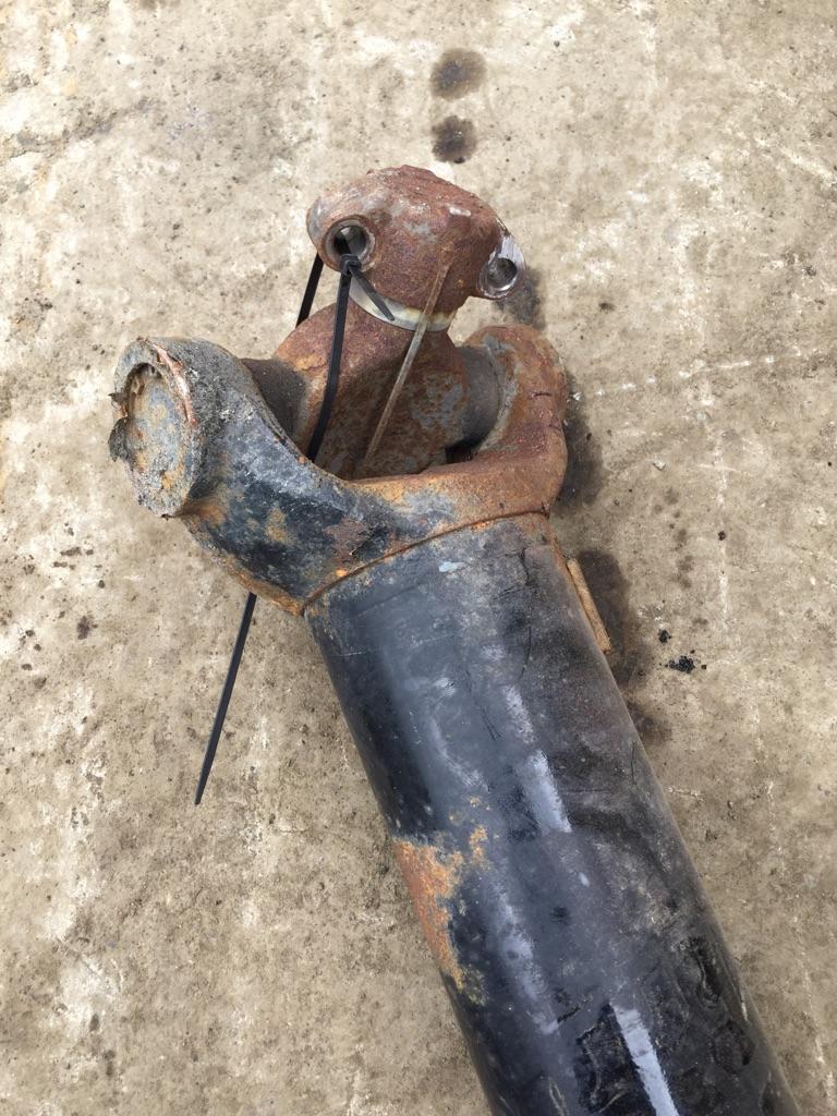 2016 Freightliner Drive Shaft, Front Payless Truck Parts
