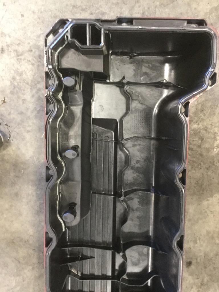 Mack MP8 Valve Cover Payless Truck Parts