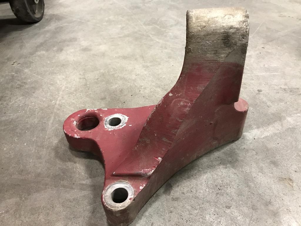 Volvo D13 Engine Mounts | Payless Truck Parts