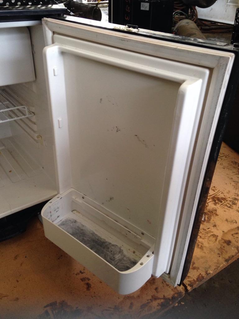 2017 Freightliner Cascadia Fridge Payless Truck Parts