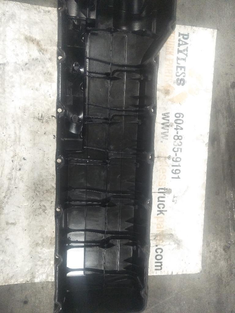 Valve Cover | Payless Truck Parts