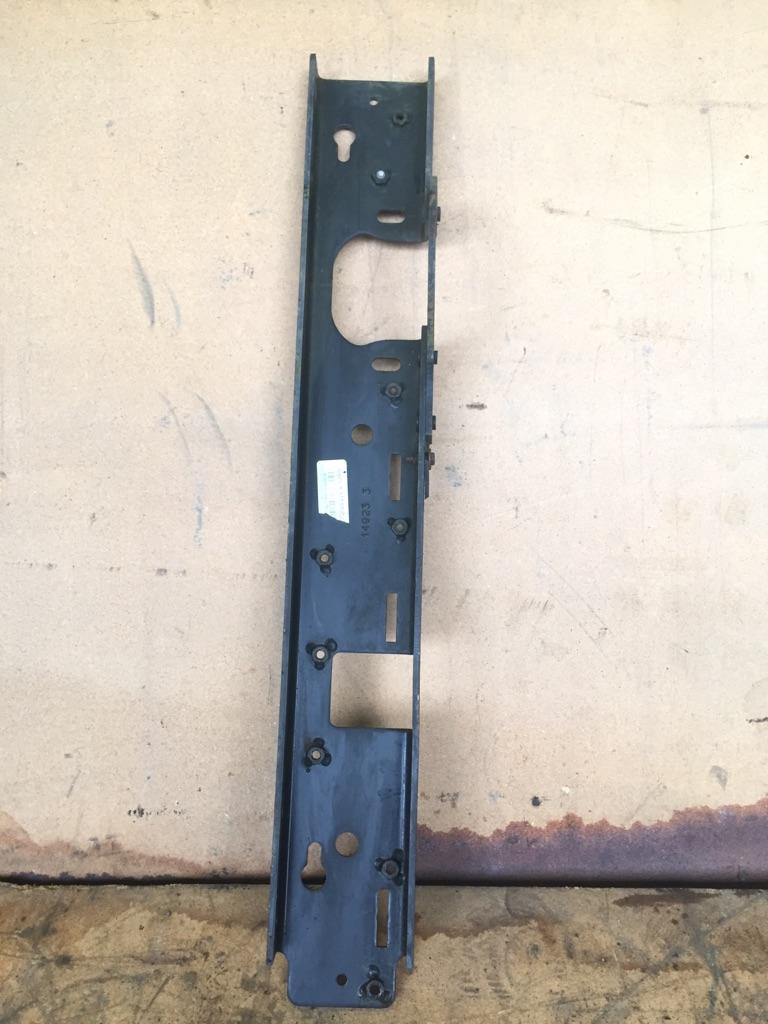 Paccar Brackets, Misc. | Payless Truck Parts
