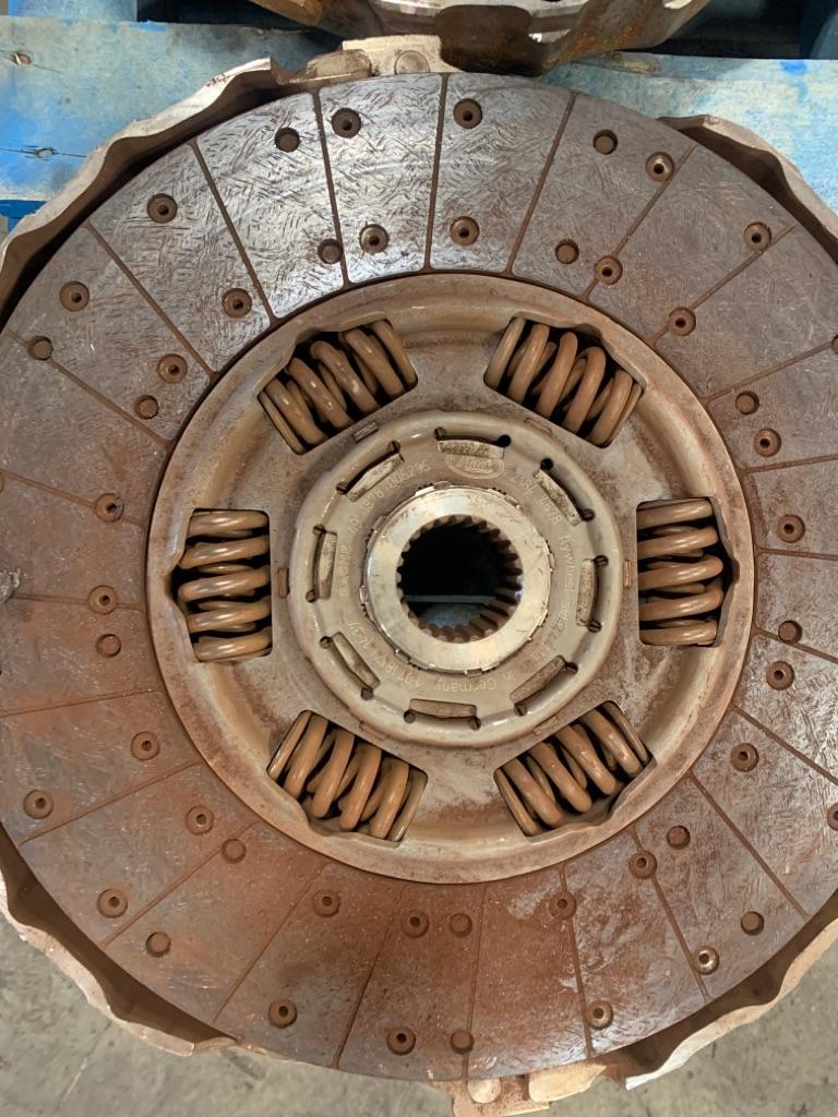 Clutch Disc | Payless Truck Parts