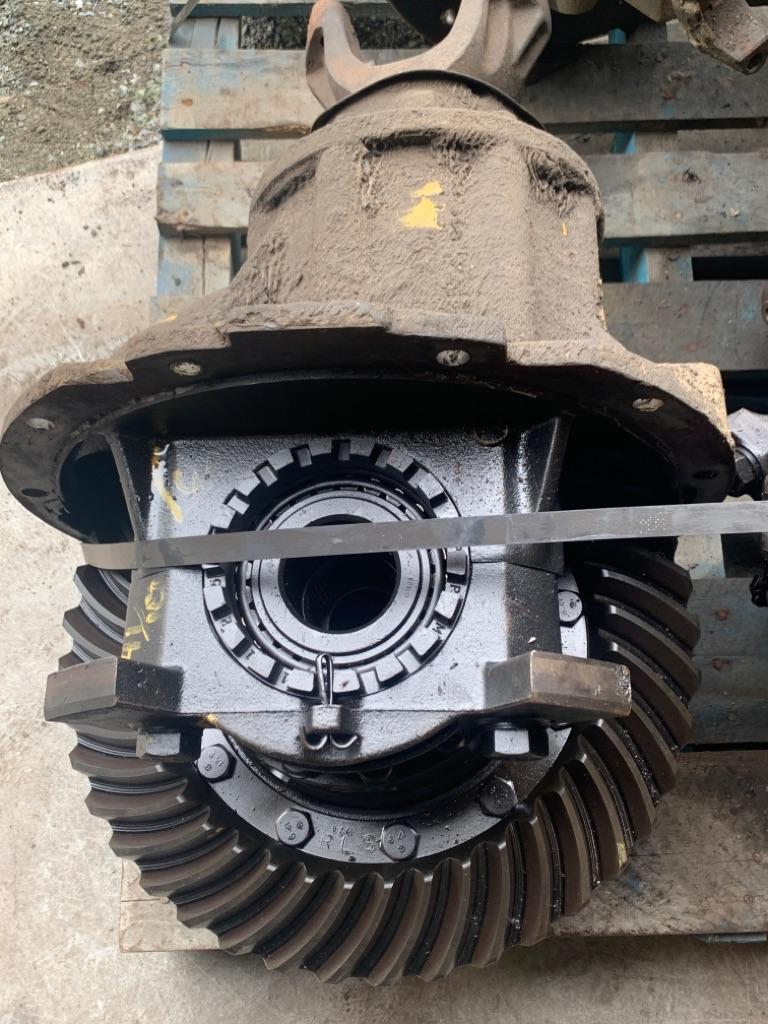 Rockwell RT46160 Differential Assembly (Rear, Rear) Payless Truck Parts