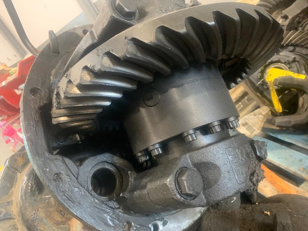 Eaton DS404 Differential Assembly (Front, Rear) | Payless Truck Parts
