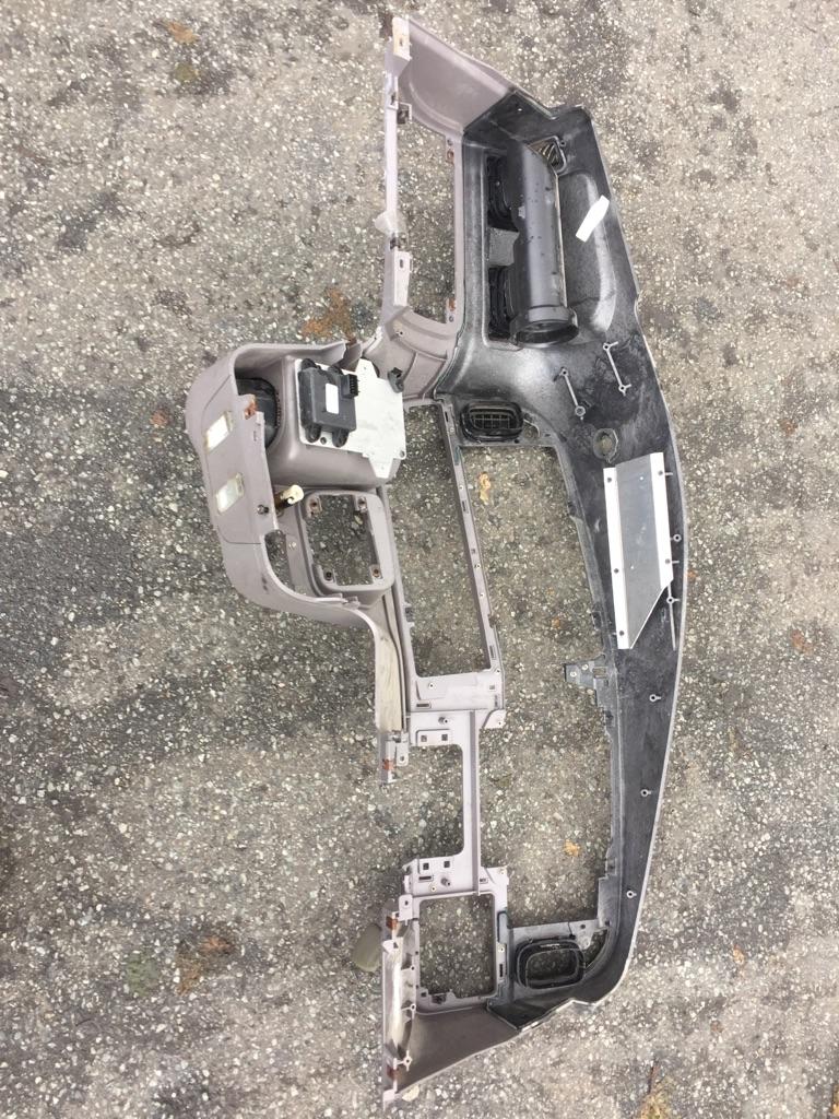 2010 Peterbilt 386 Dash Assembly | Payless Truck Parts