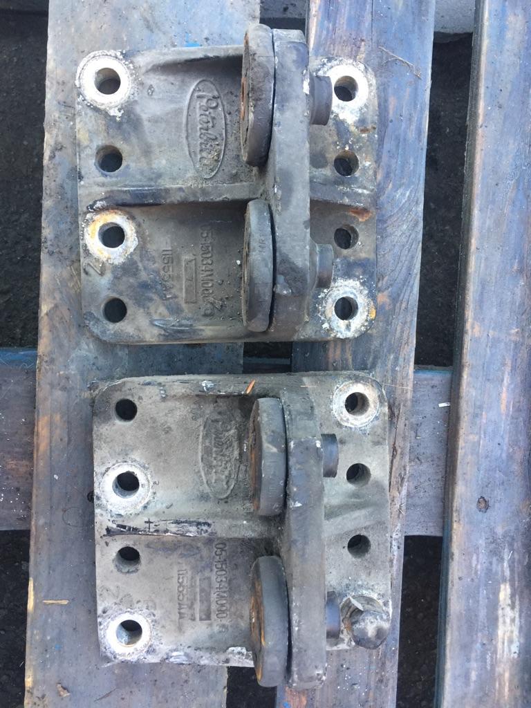 2006 Peterbilt 379 Engine Mounts Payless Truck Parts