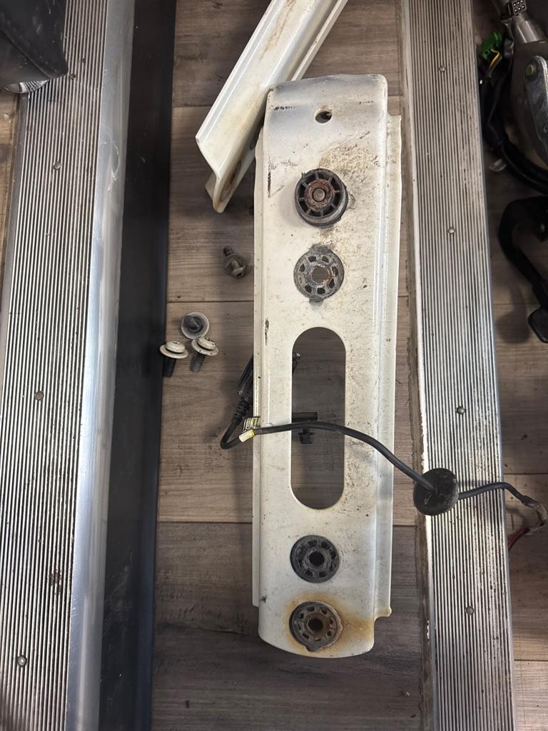 Miscellaneous Parts | Payless Truck Parts