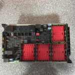 2017 Peterbilt 579 FUSE BOX